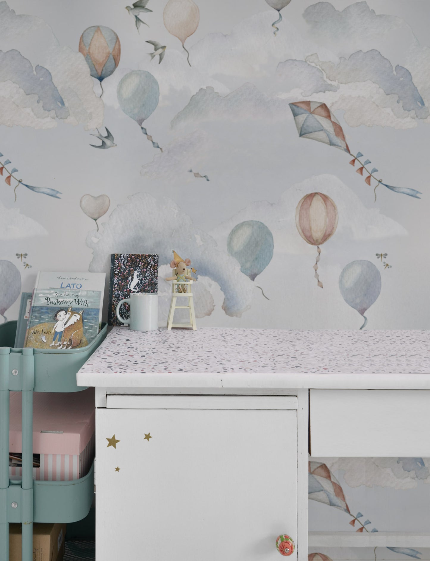 Balloons Fairytale Wallpaper