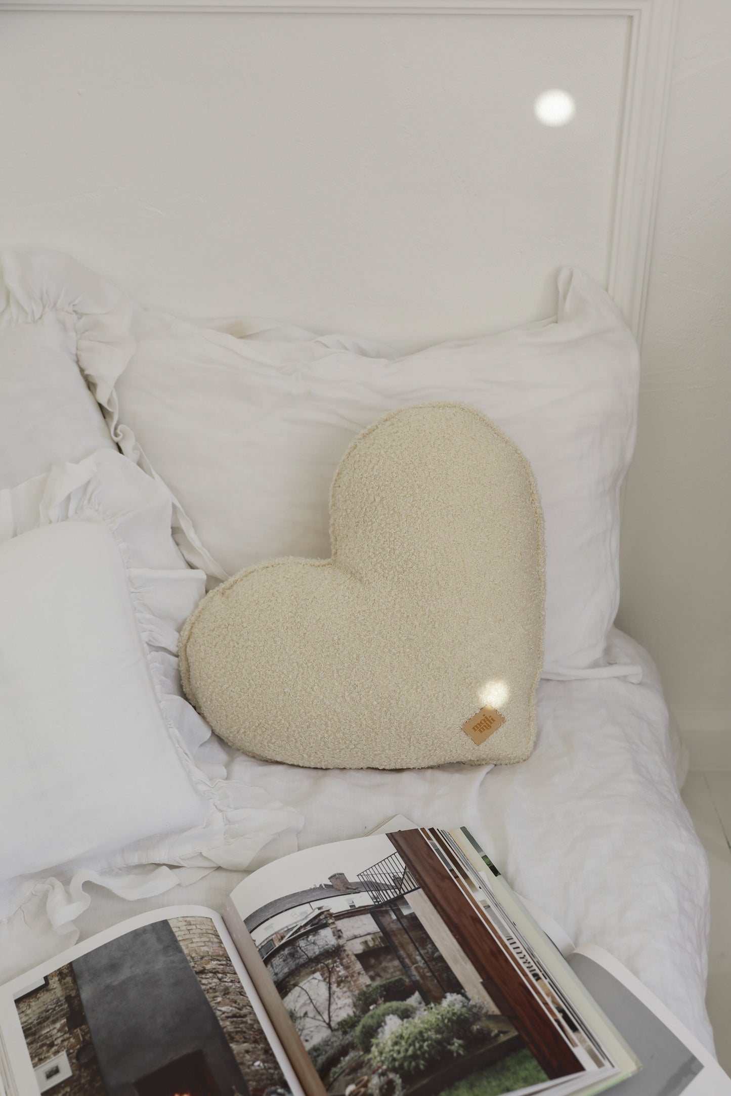 Boucle "White Teddy" Heart Pillow