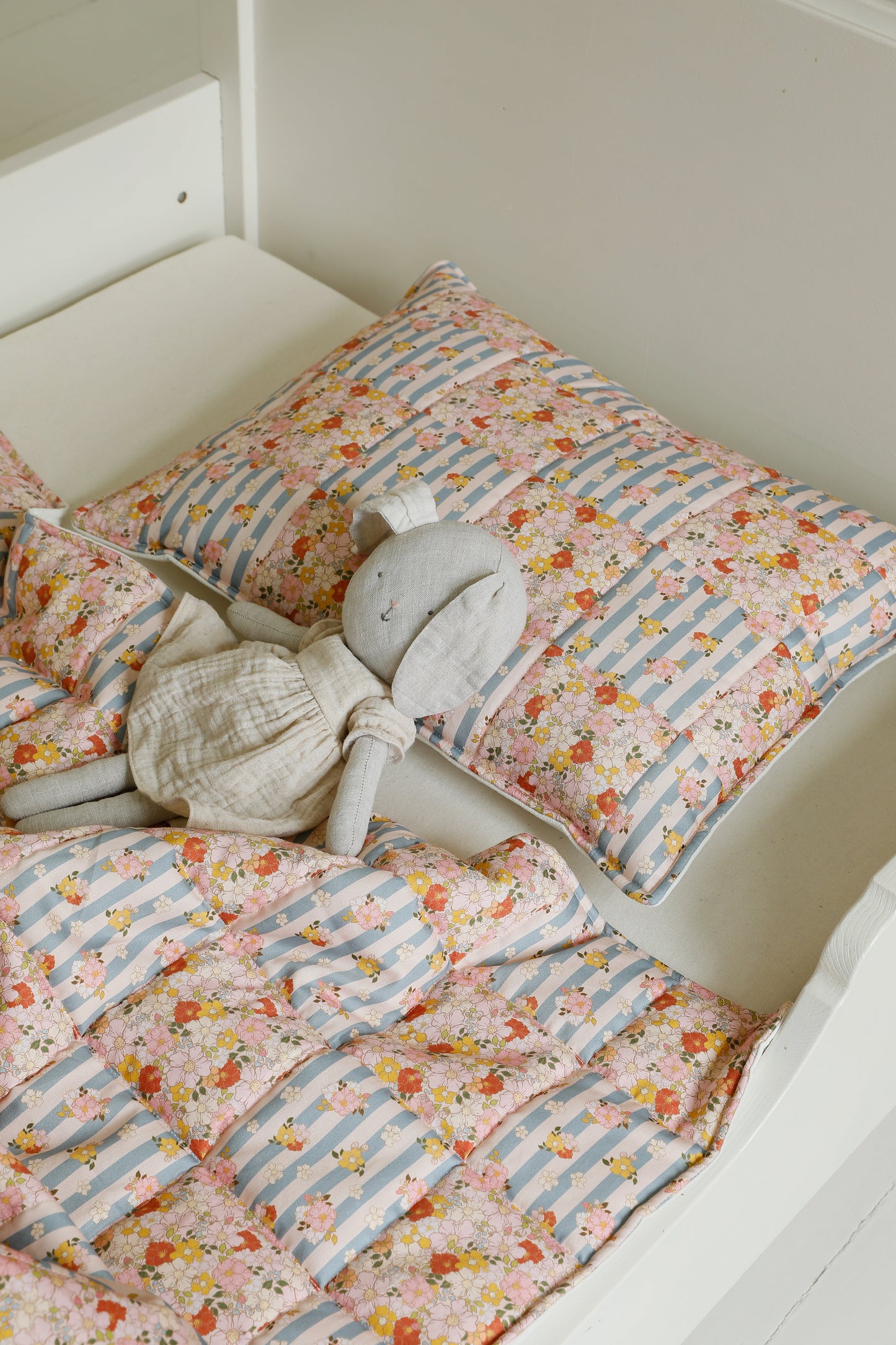Cotton quilted "Summer Garden" Child Cover Set (Large)