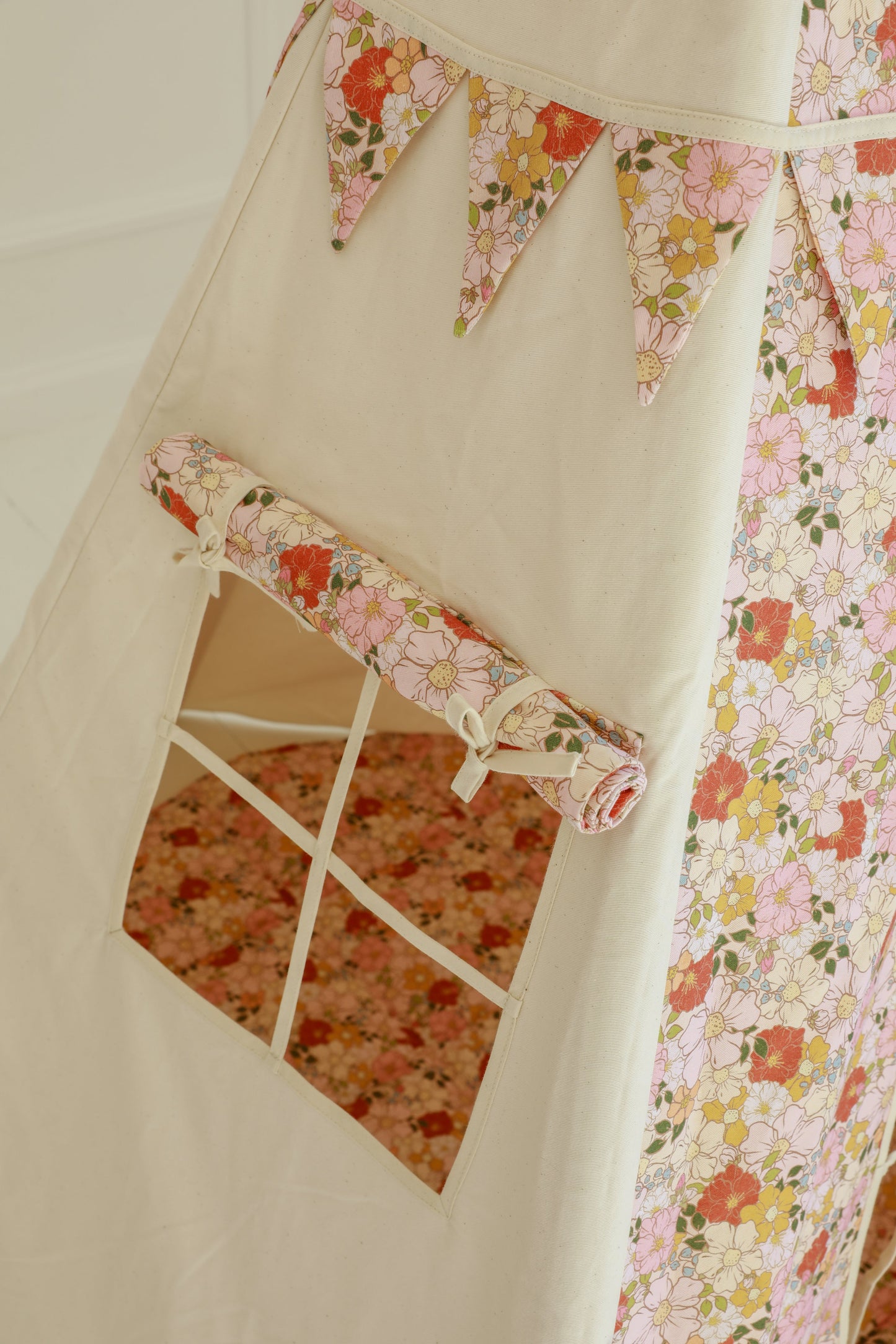 “Spring Garden” Teepee Tent