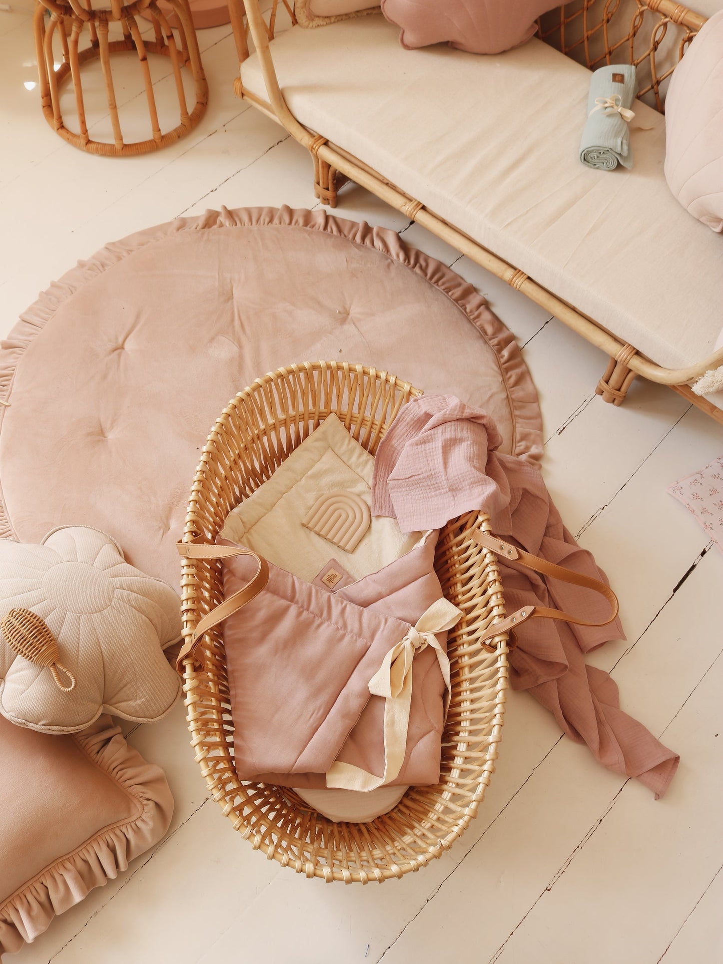 Soft Velvet “Latte” Mat with Frill