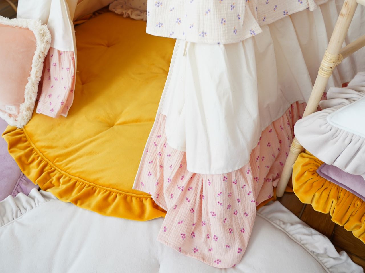 "Forget-me-not" Teepee Tent with Frills