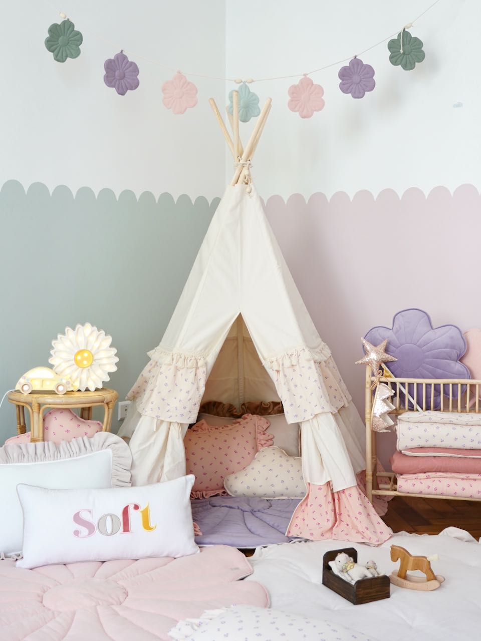 "Forget-me-not" Teepee Tent with Frills