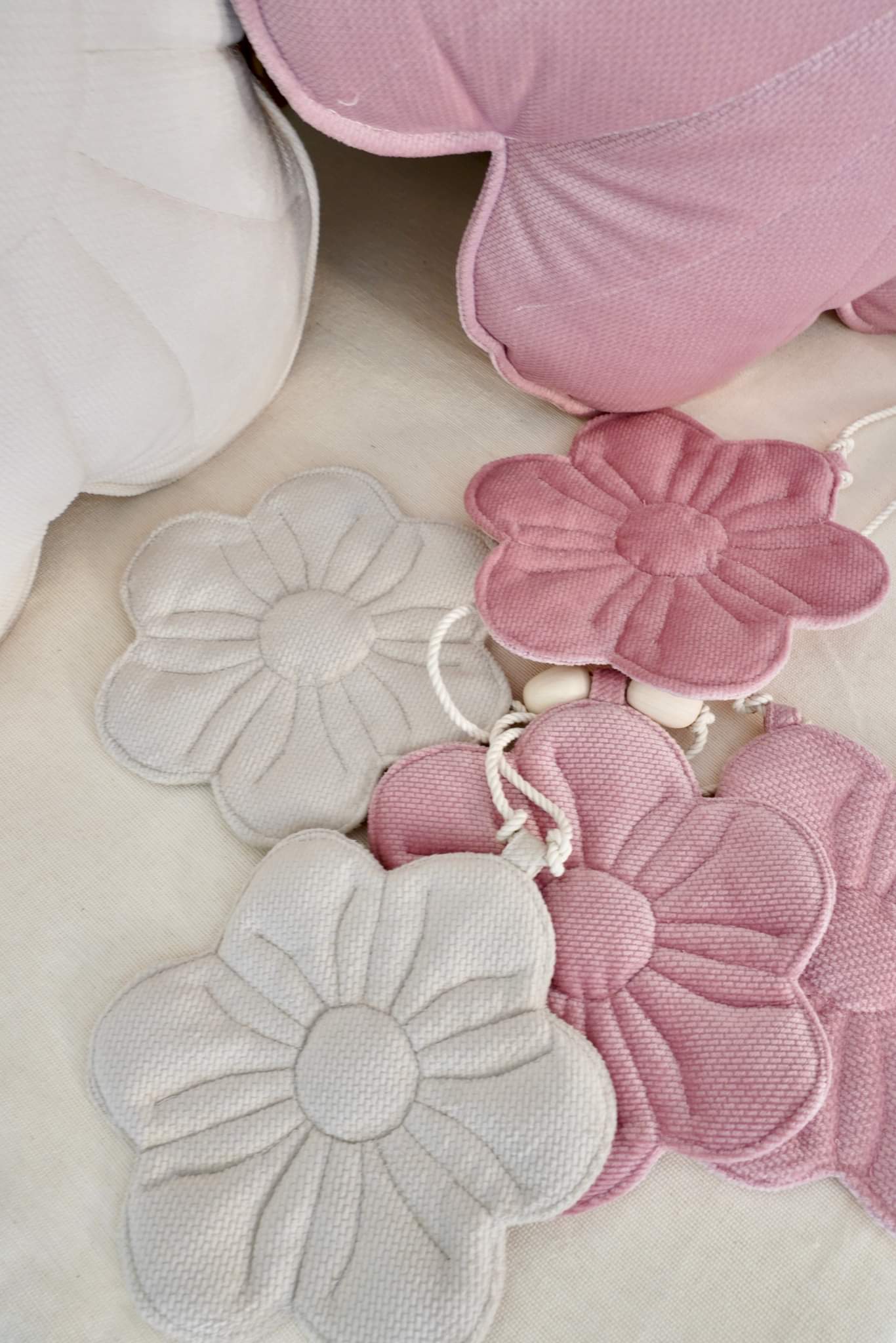 Velvet Bloom "Candy Bouquet" Garland