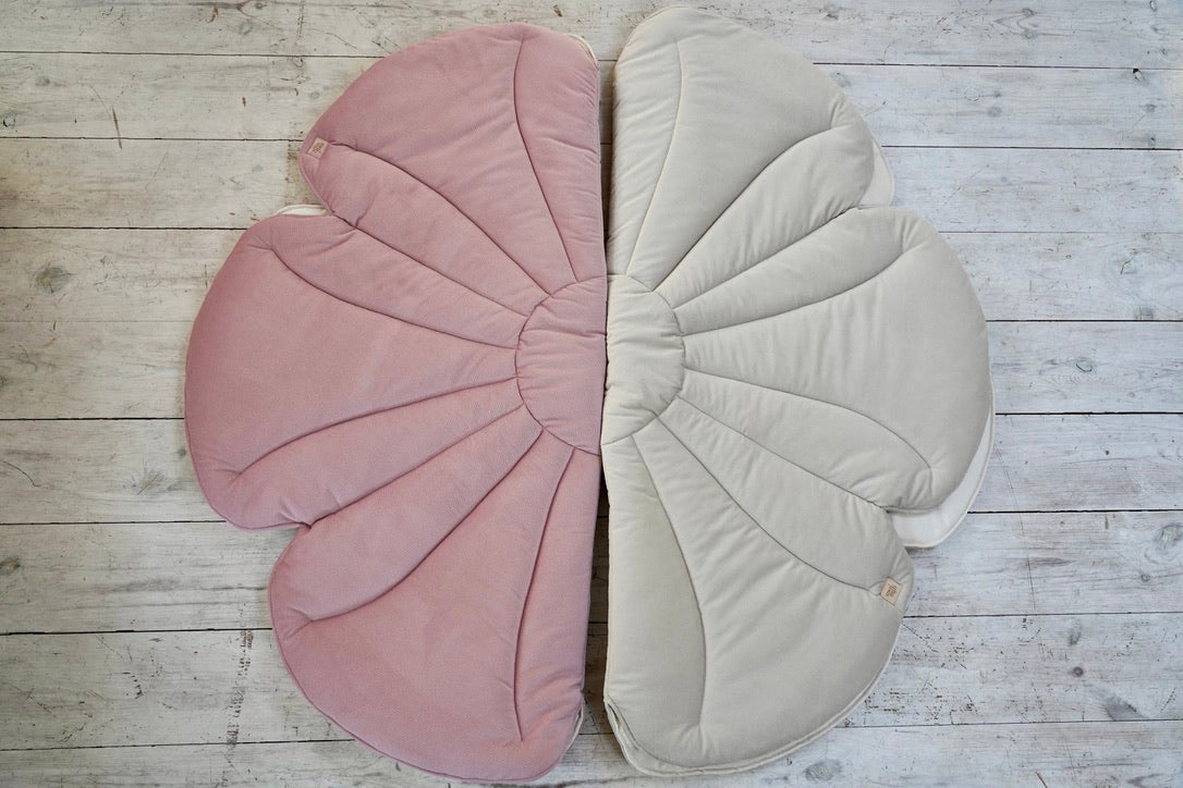 Velvet "Yucca Cream" Flower Mat