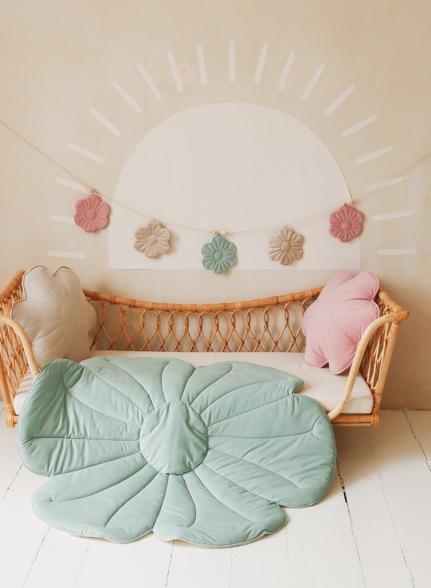 Velvet "Mint" Flower Mat