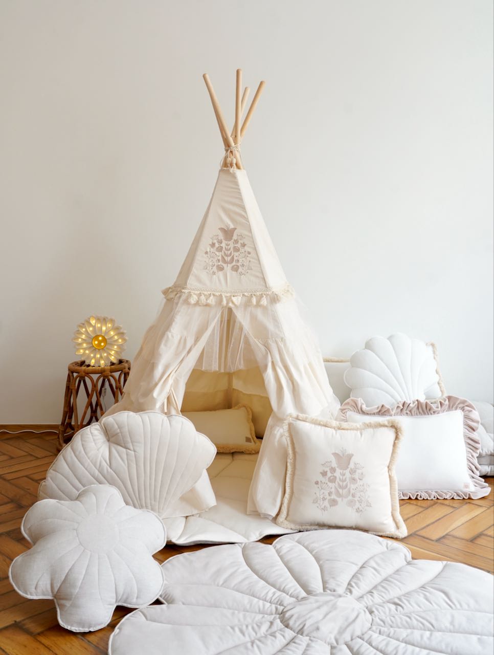 “Boho” Teepee Tent with Frills and "Caramel" Mat with Frill Set