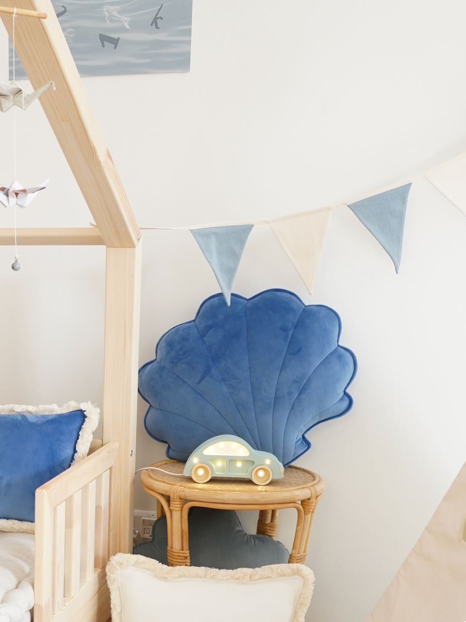 "Jeans" Garland