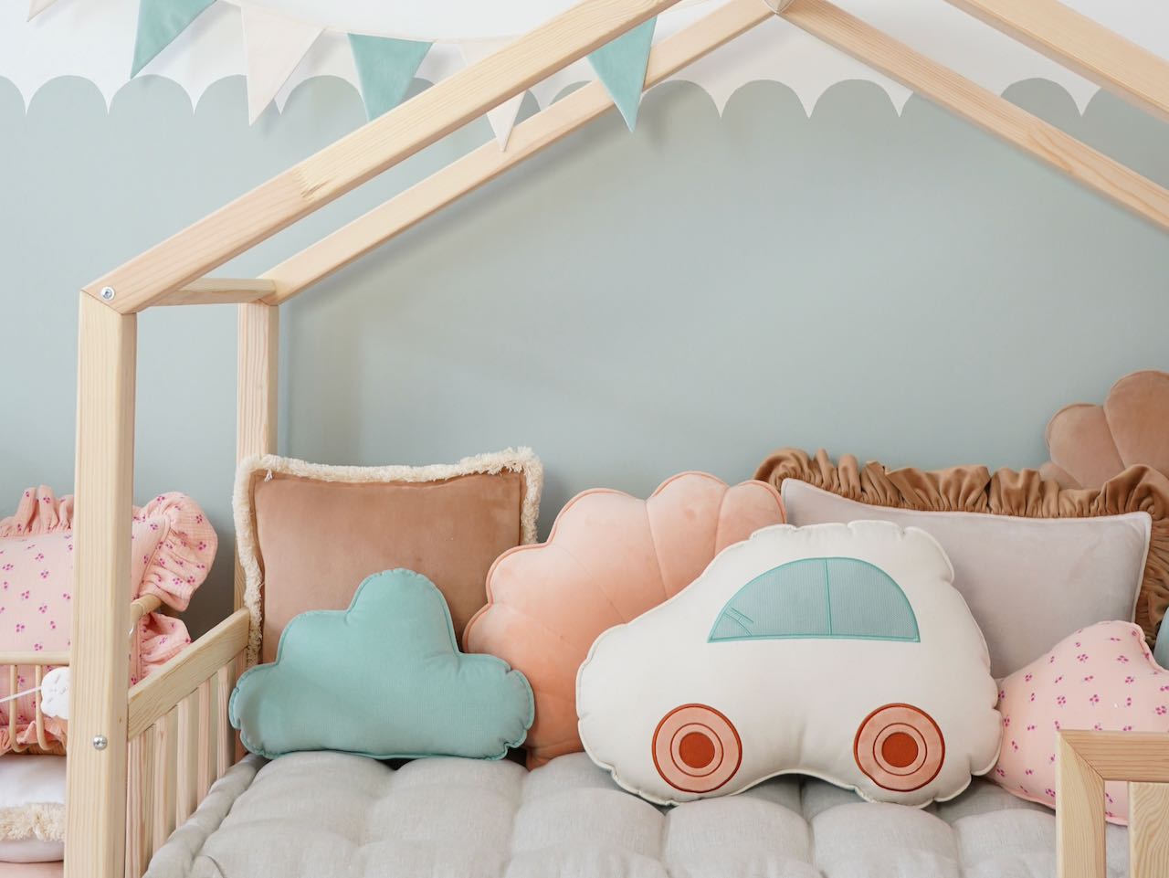 "Powder Mint" Car Pillow