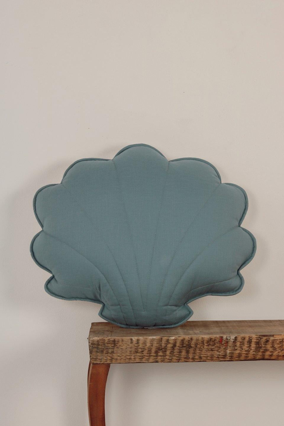 “Eye of the Sea” Linen Shell Cushion - Moi Mili