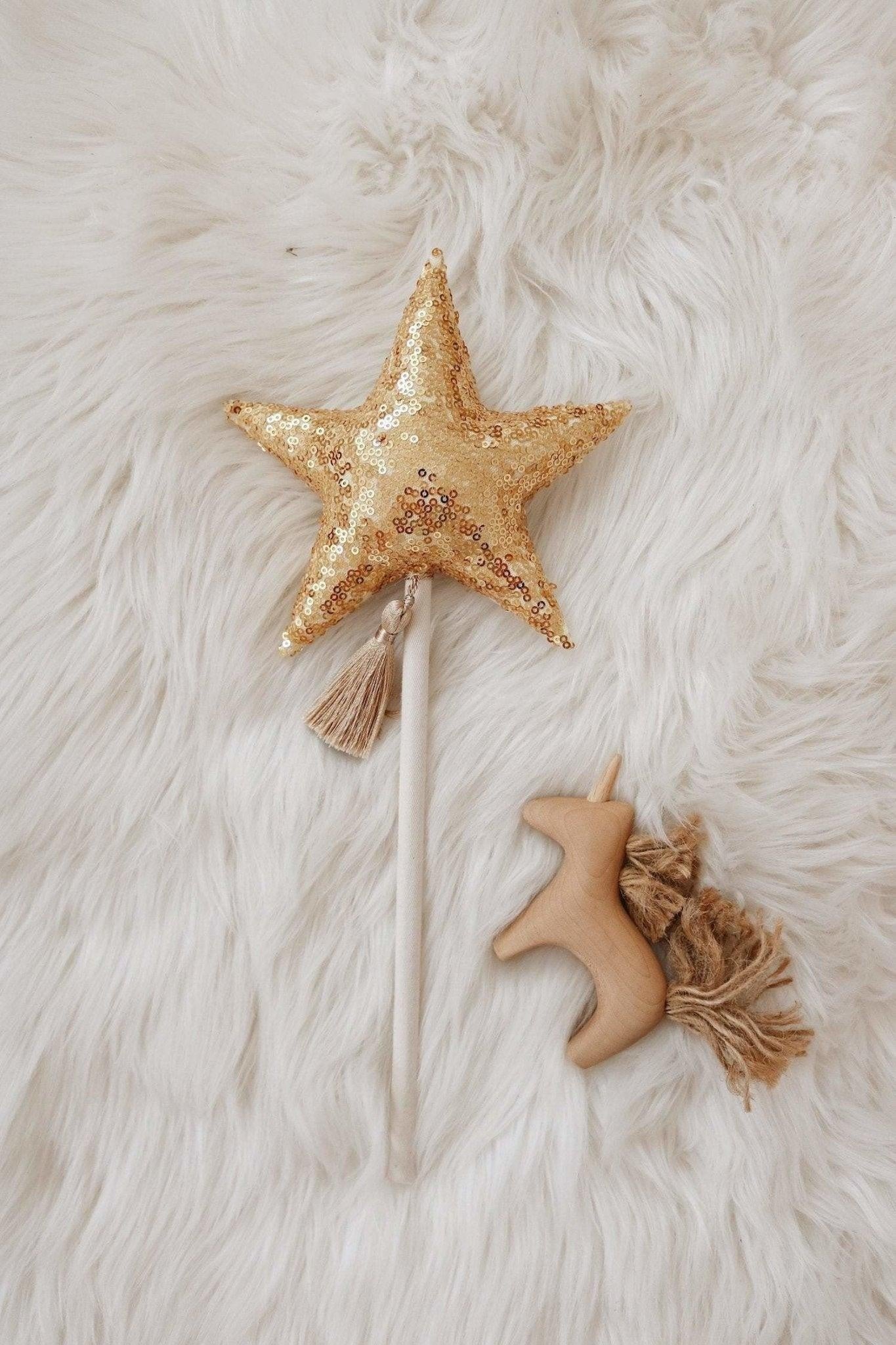 “Gold Sequins” Wand