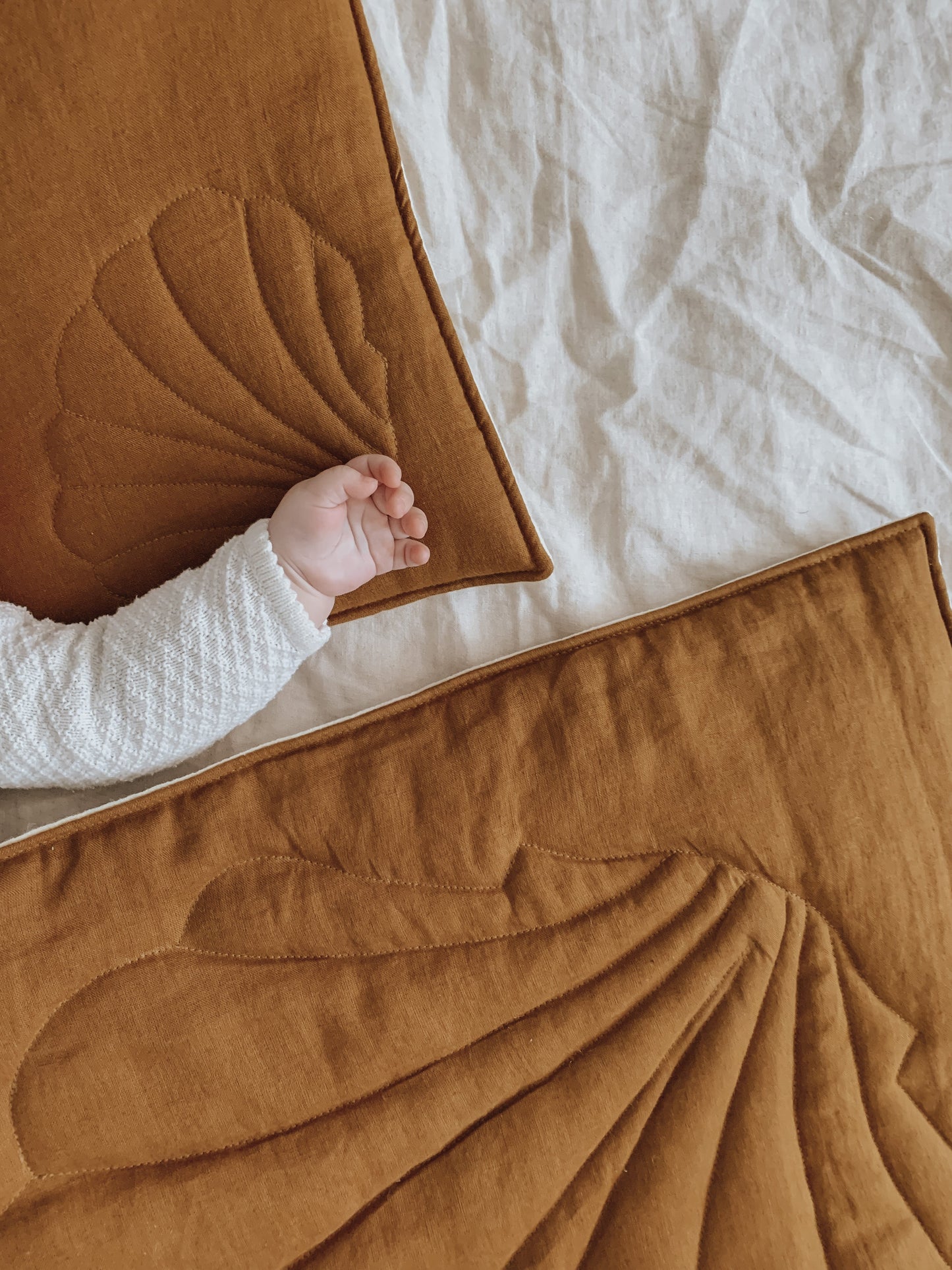 Linen "Caramel" Shell Child Cover Set