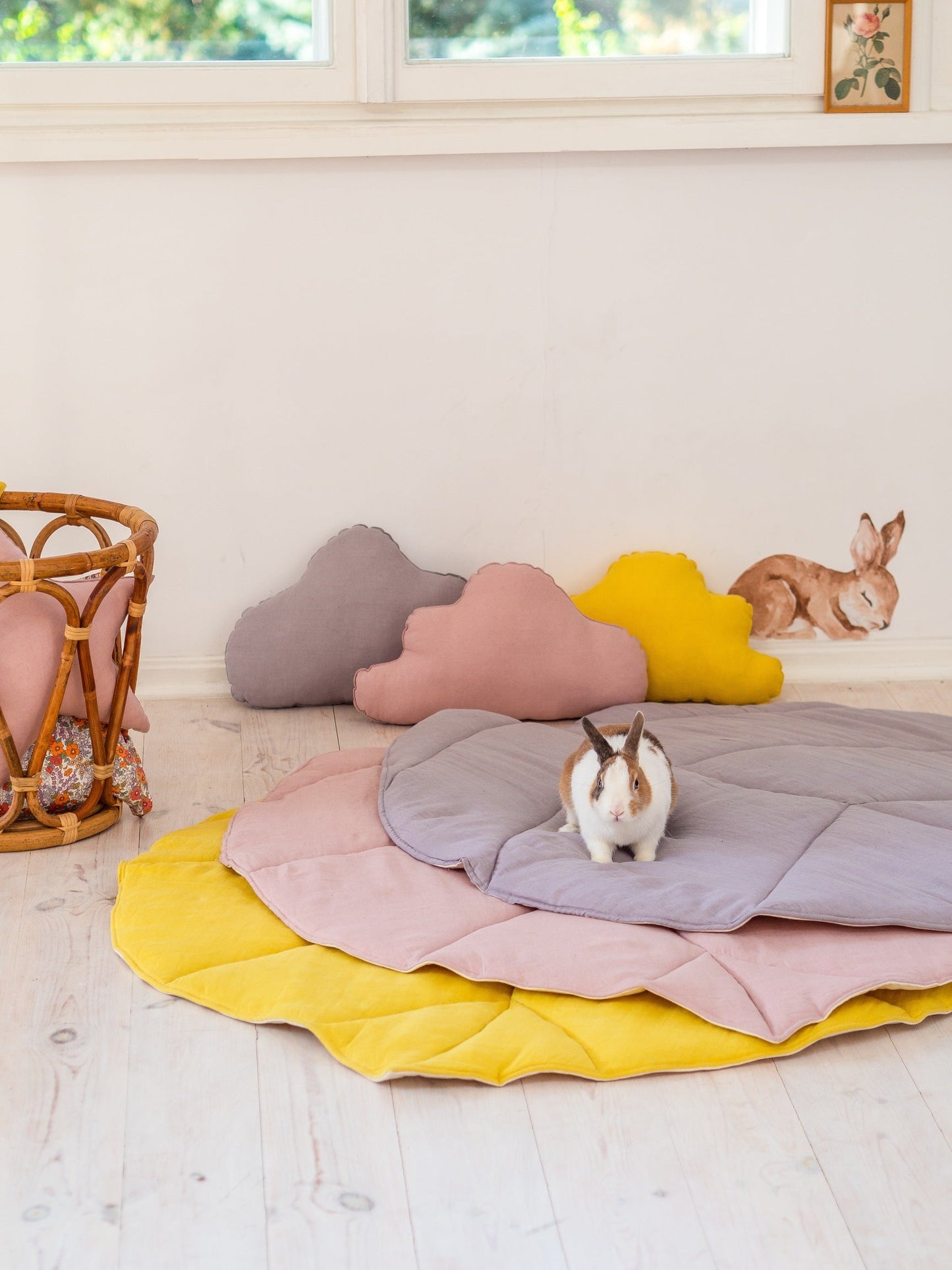 Linen “Light Pink” Leaf Mat