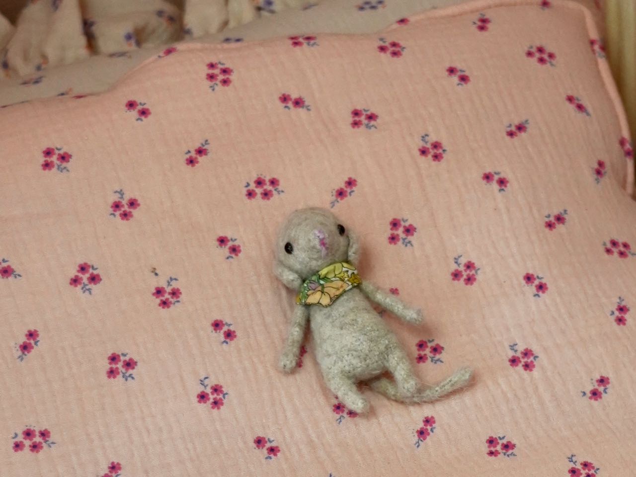 "Pink forget-me-not" Muslin Pillow with Frill