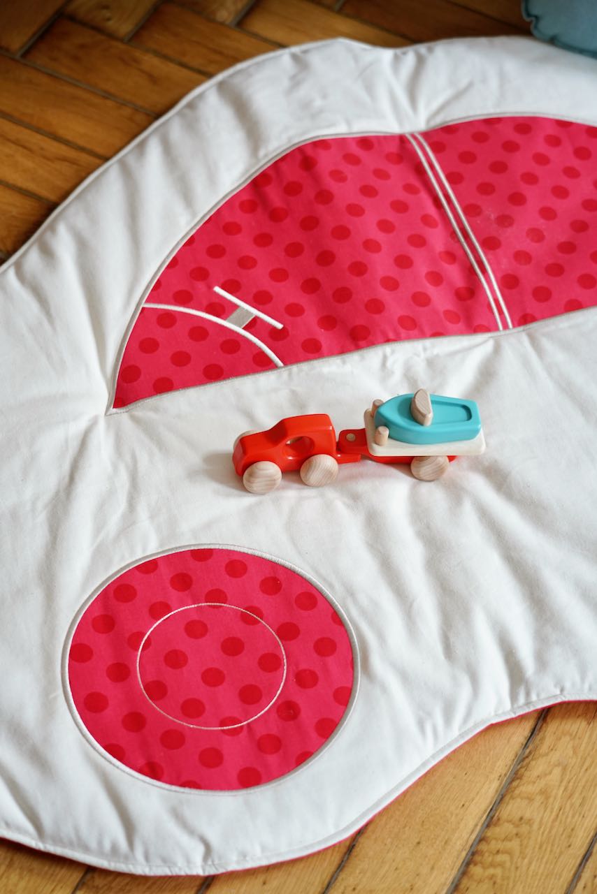 "Red Dots" Car Mat