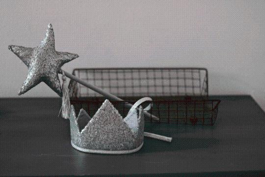 “Silver Sequins” Crown - Moi Mili