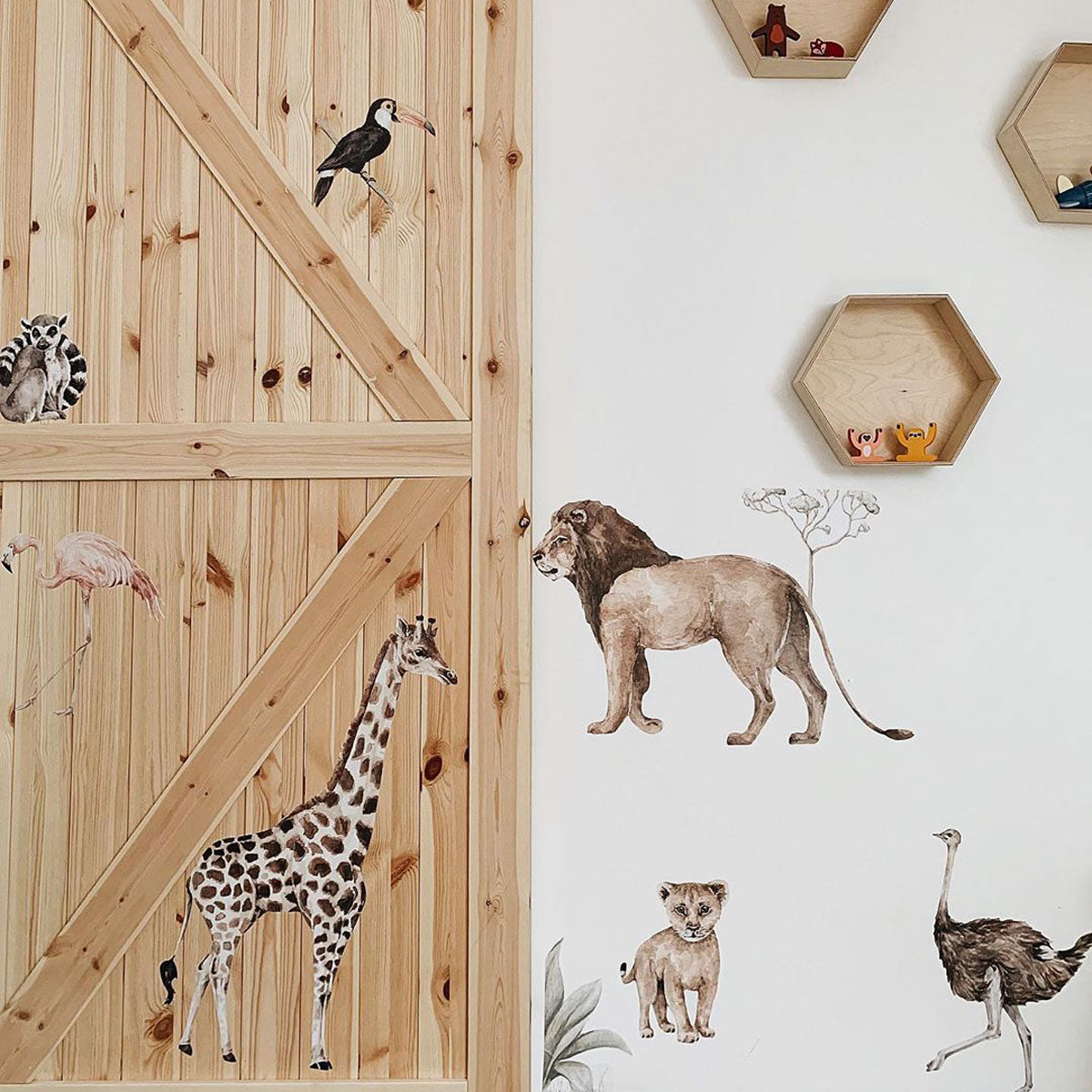 Dekornik Savanna Animals Wonderland Wall Decal Set