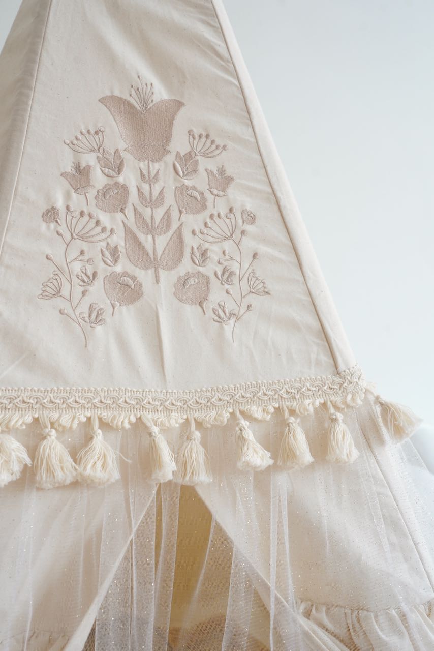 “Boho” Teepee Tent with Frills and "Caramel" Mat with Frill Set