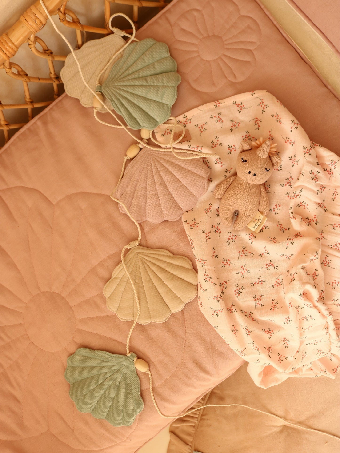 Linen "Powder Pink" Flower Child Cover Set
