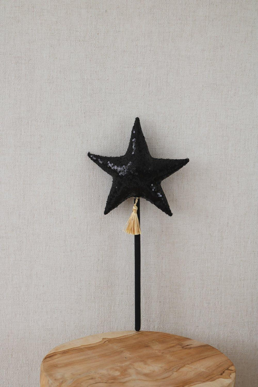 “Black Sequins” Wand