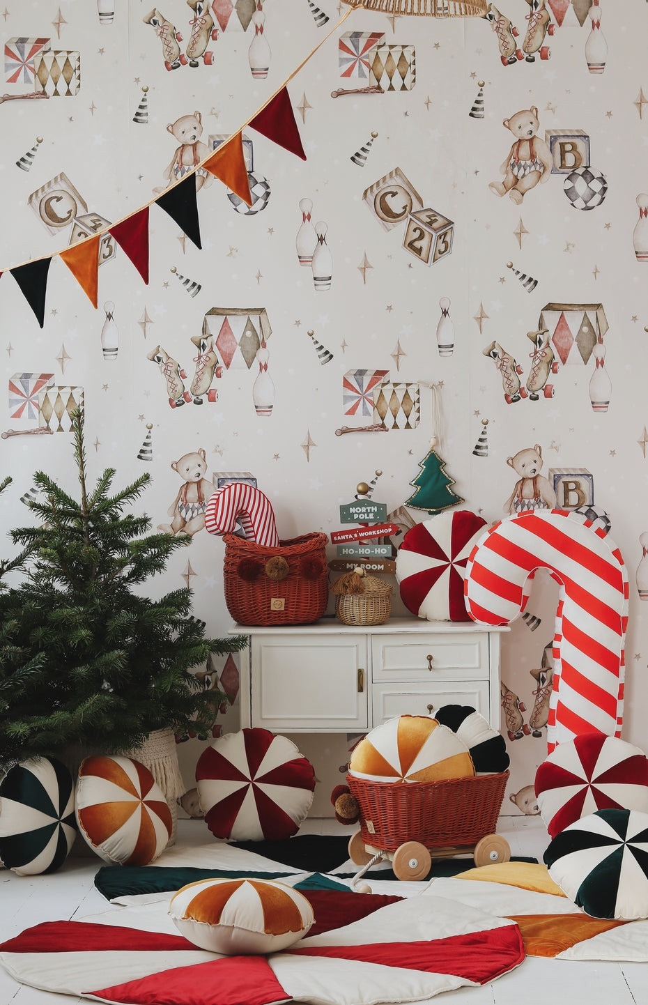 Christmas “Red Candy” Round Patchwork Mat