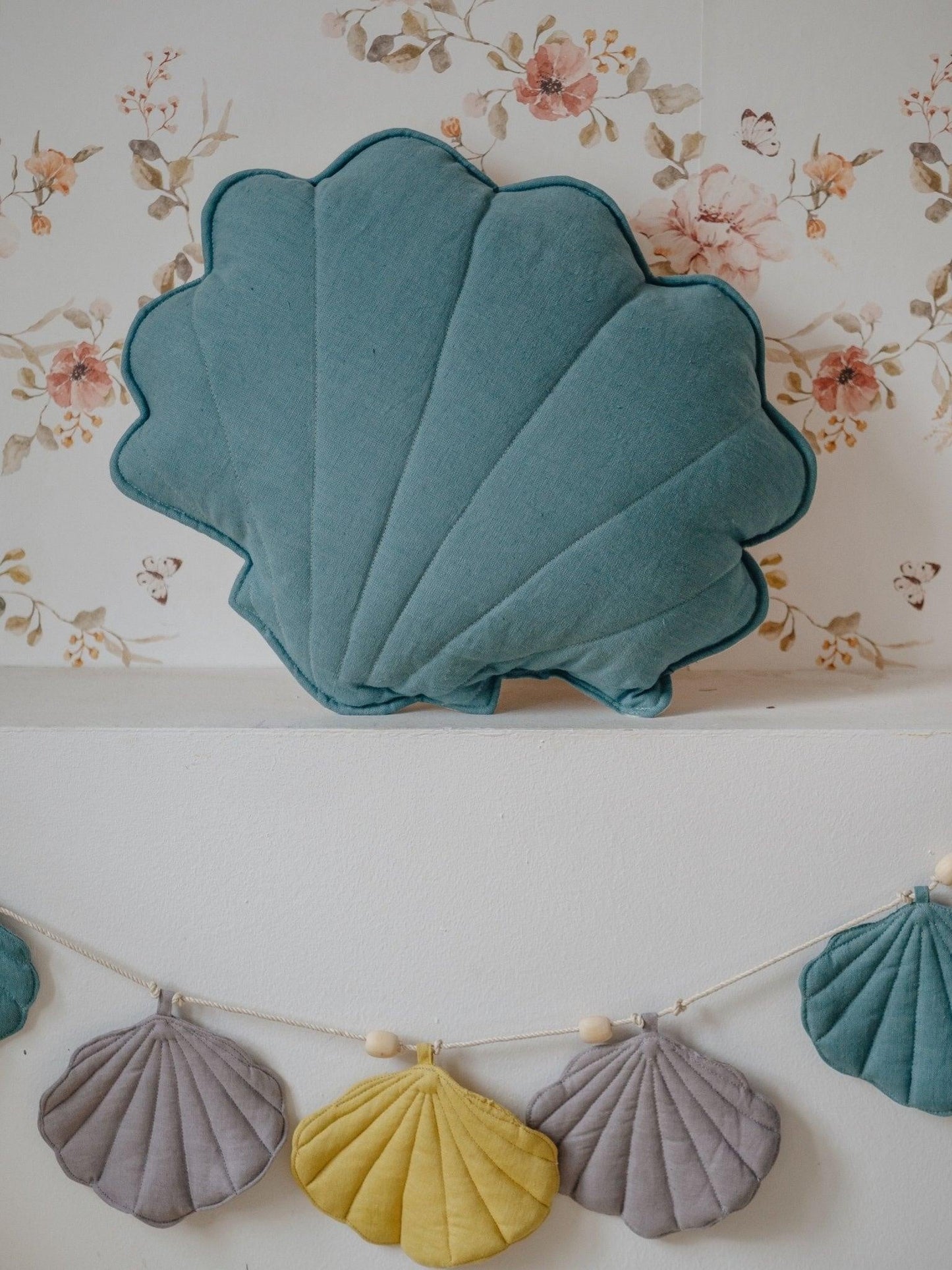 “Eye of the Sea” Linen Shell Cushion - Moi Mili