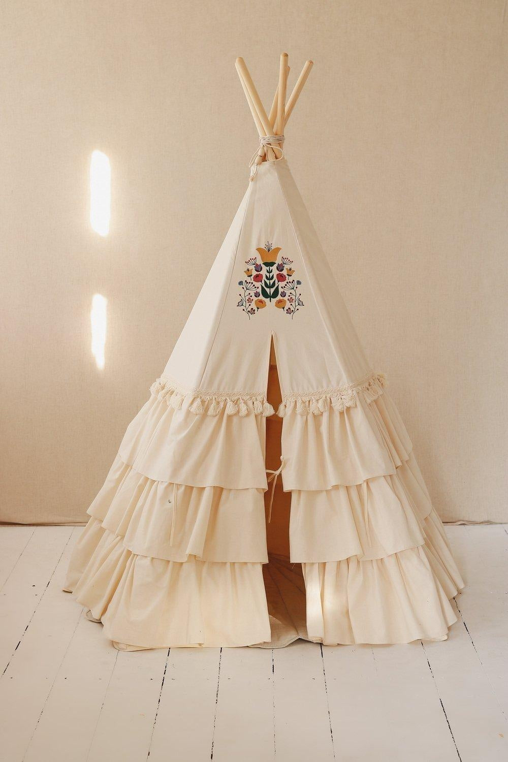 Set Teepee with Frills “Folk” with Shell or Leaf Mat "Honey"