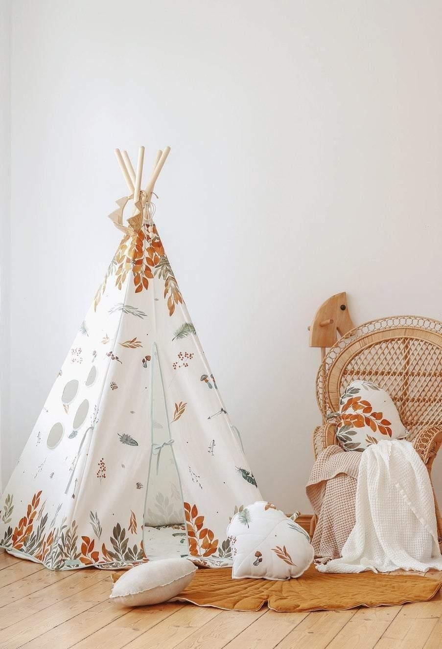 “Forest Friends” Teepee and Mat Set