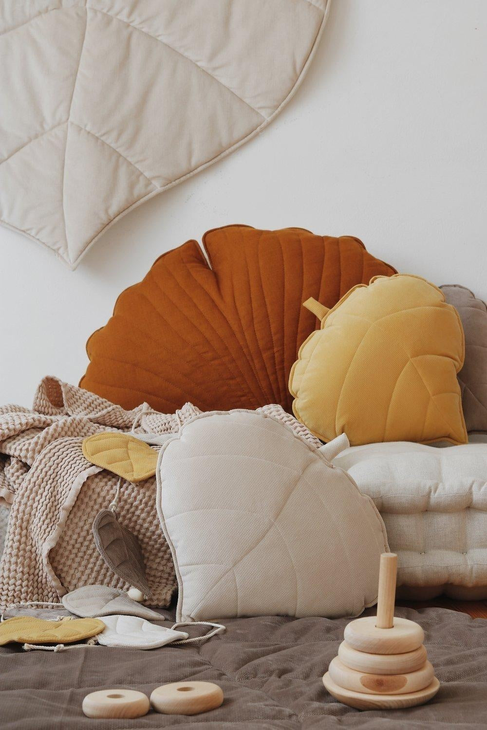 “Honey” Velvet Leaf Pillow