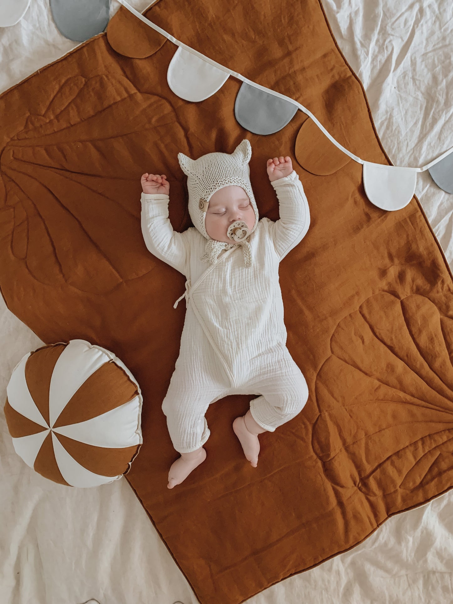 Linen "Caramel" Shell Child Cover Set