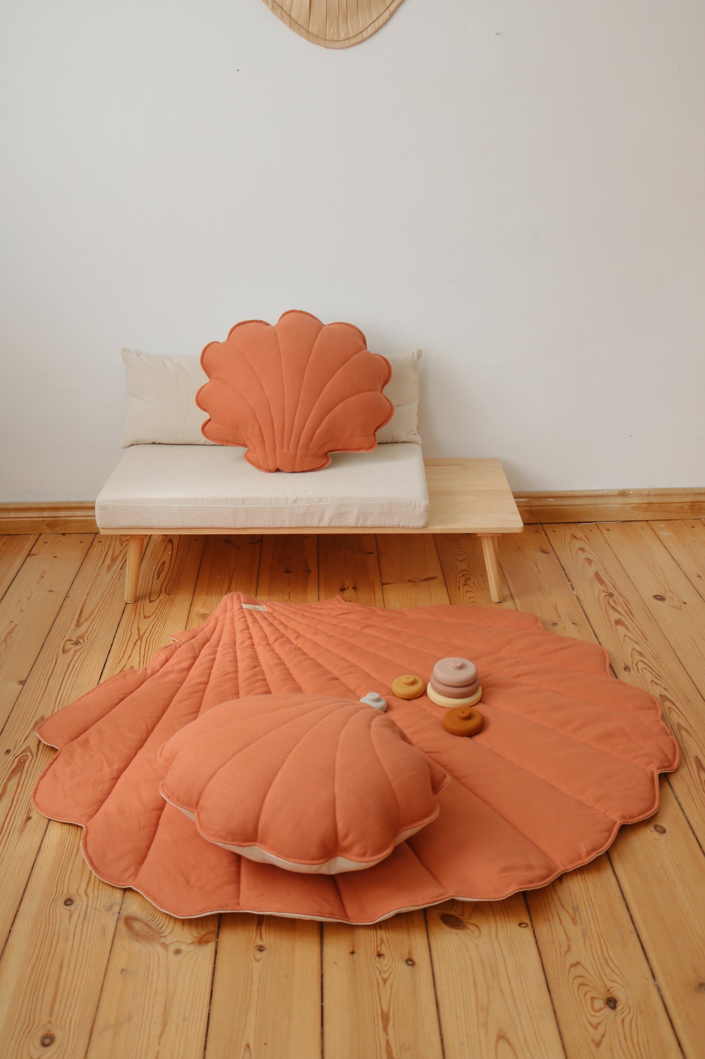 Linen “Papaya” Shell Mat