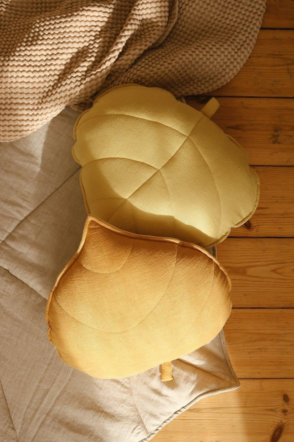 “Mango” Linen Leaf Pillow