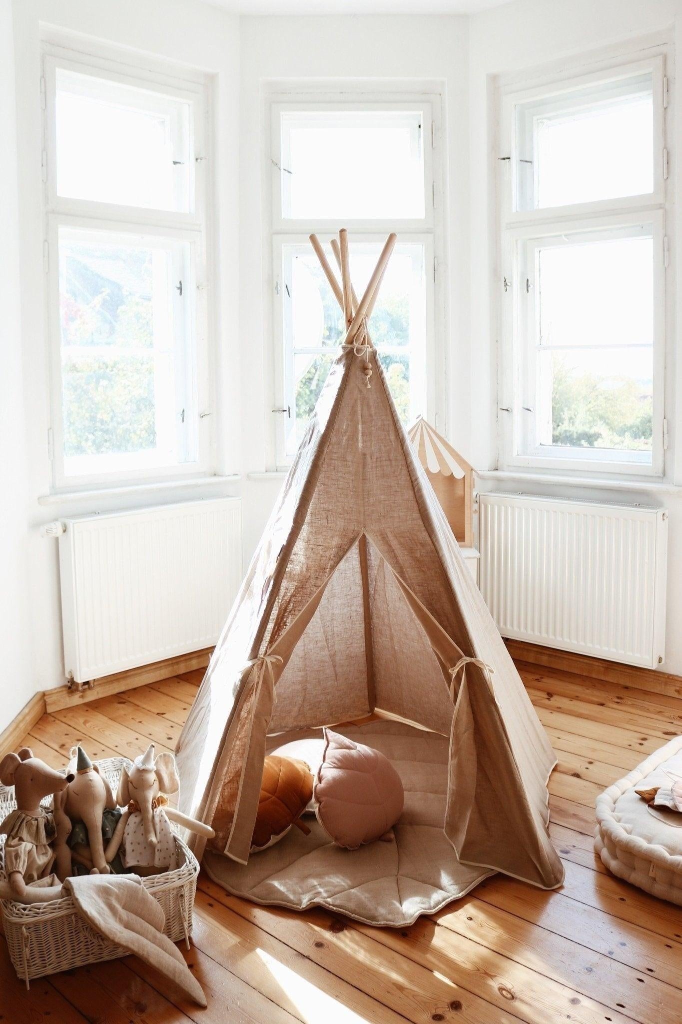 “Natural Linen” Teepee and Mat Set