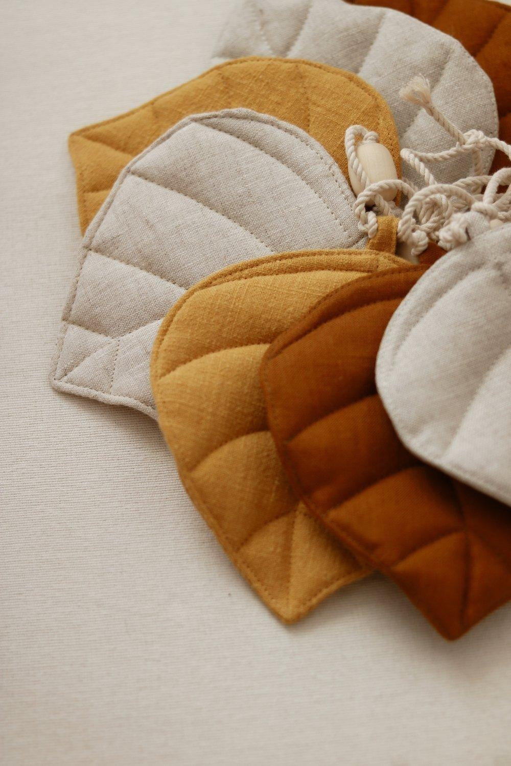 “Ochre” Linen Garland with Leaves