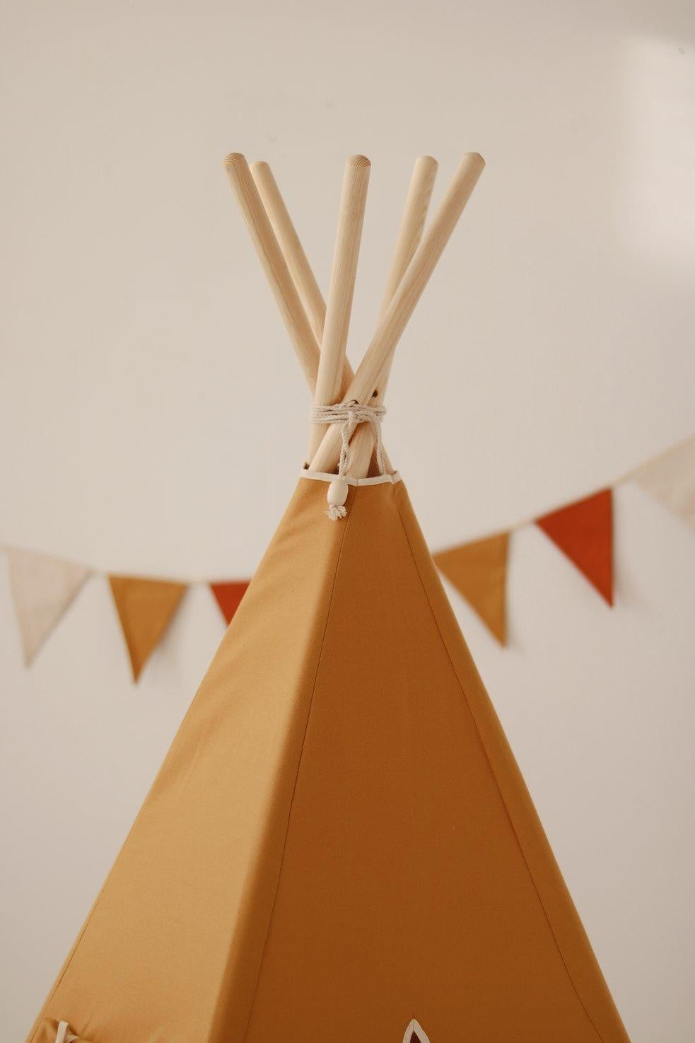 “Ochre” Teepee and Mat Set