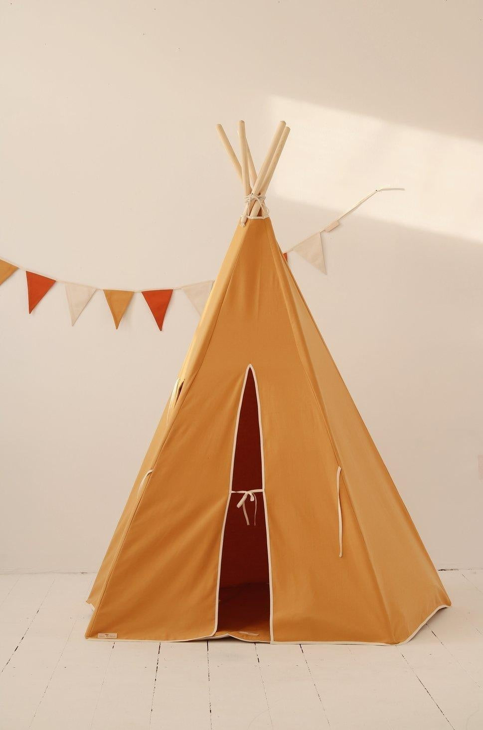 “Ochre” Teepee and Mat Set