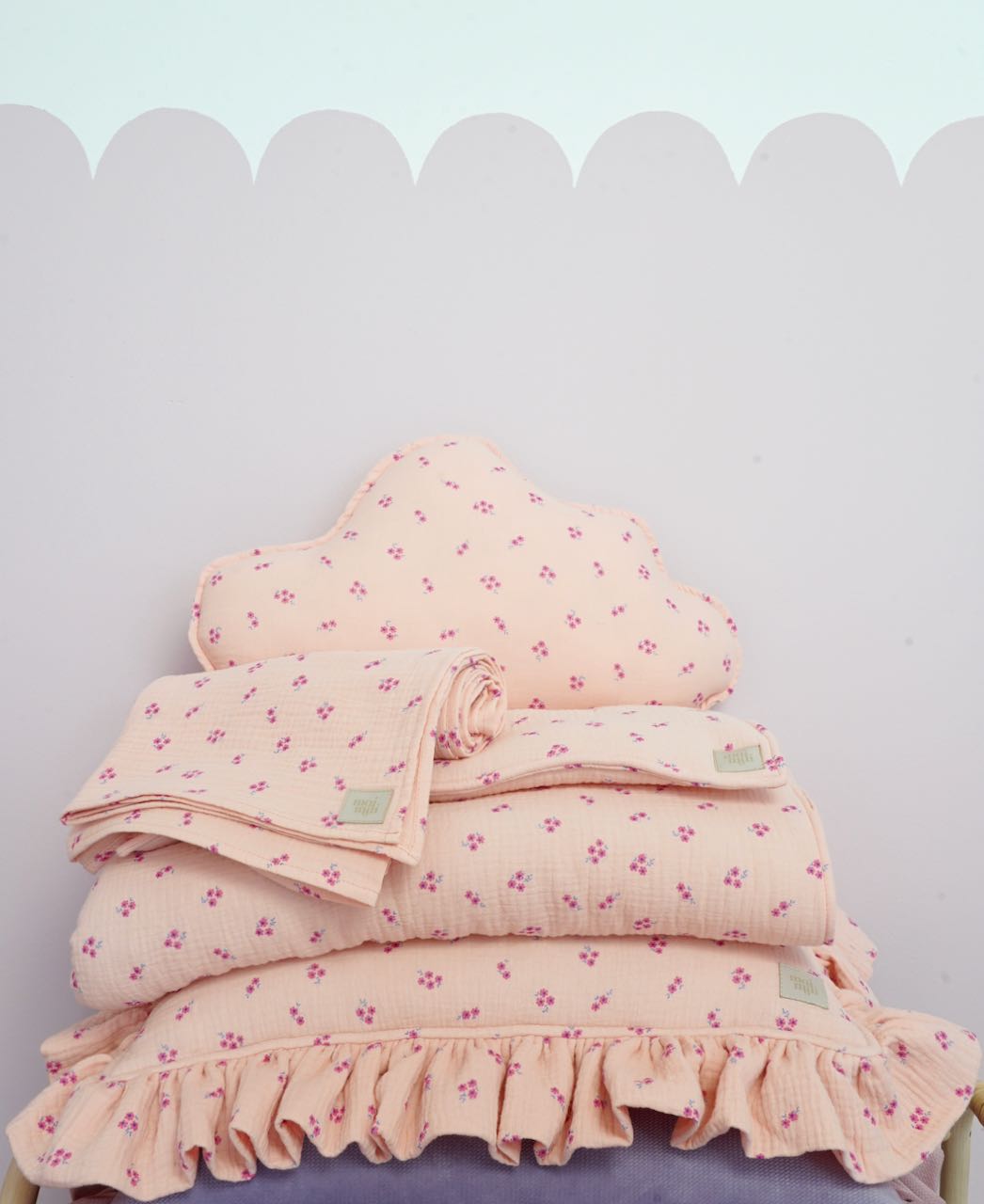 "Pink forget-me-not" Muslin Pillow with Frill