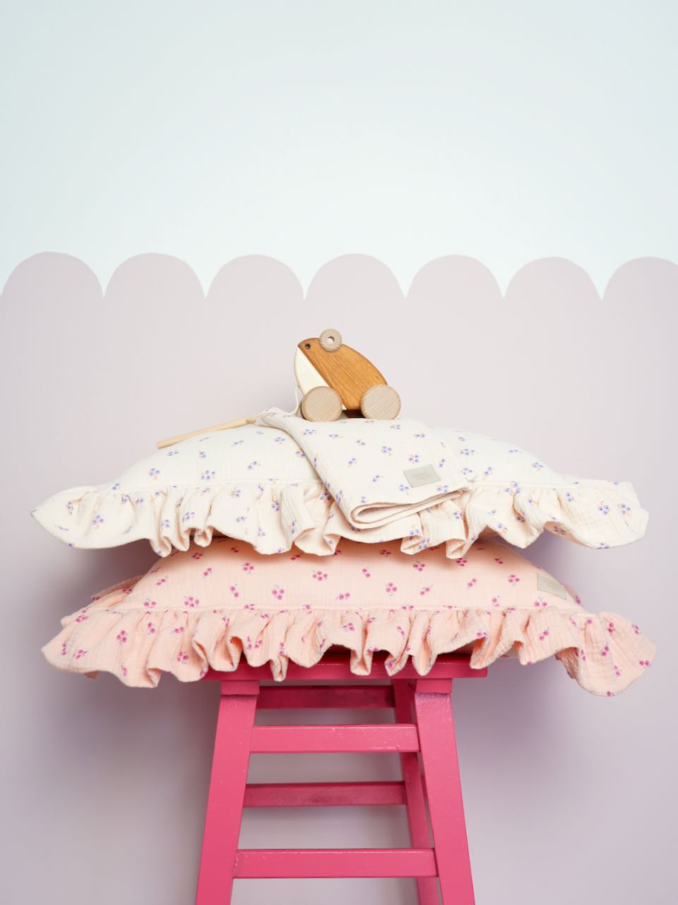 "Pink forget-me-not" Muslin Pillow with Frill