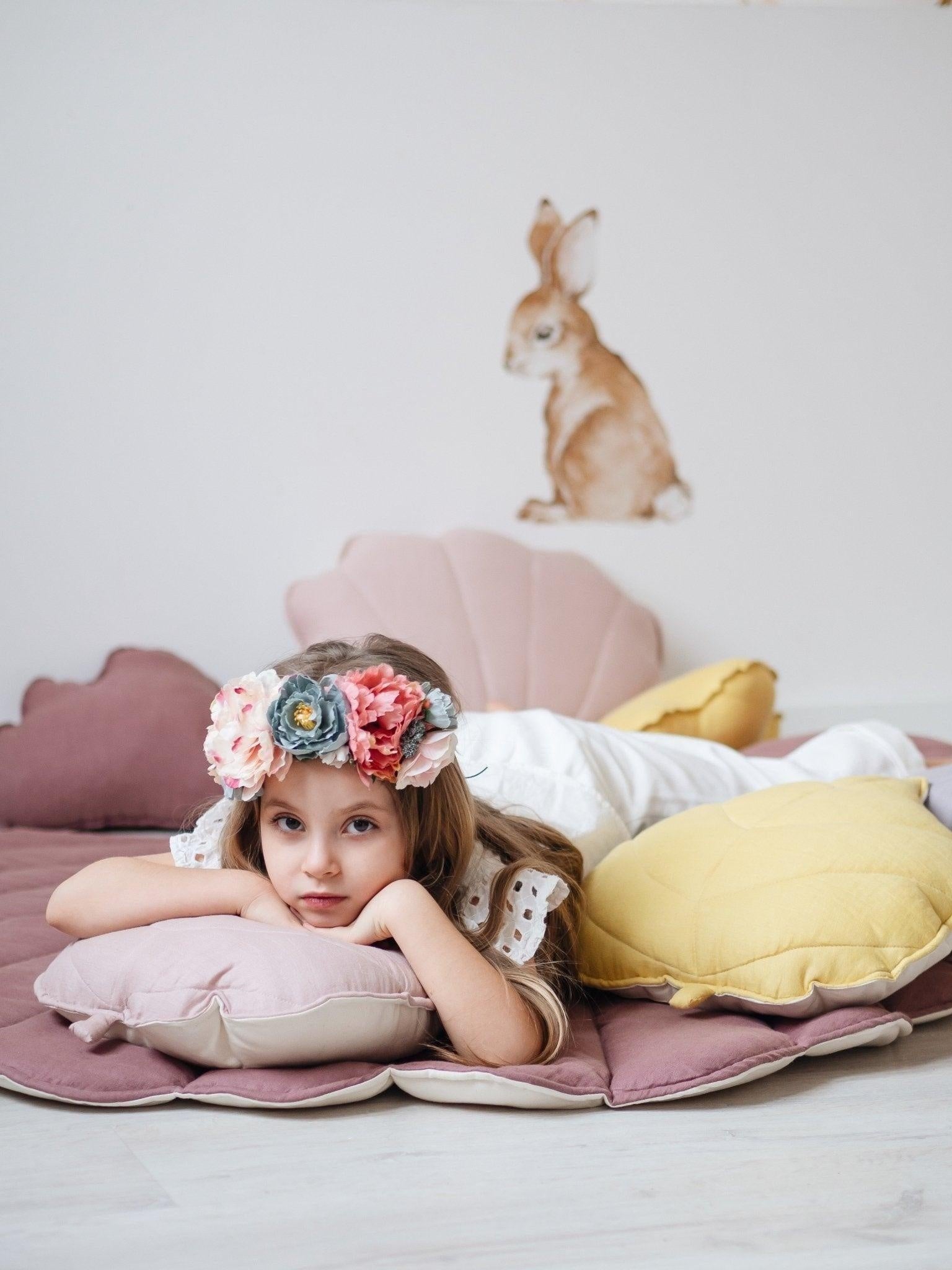 “Powder Pink” Linen Leaf Pillow