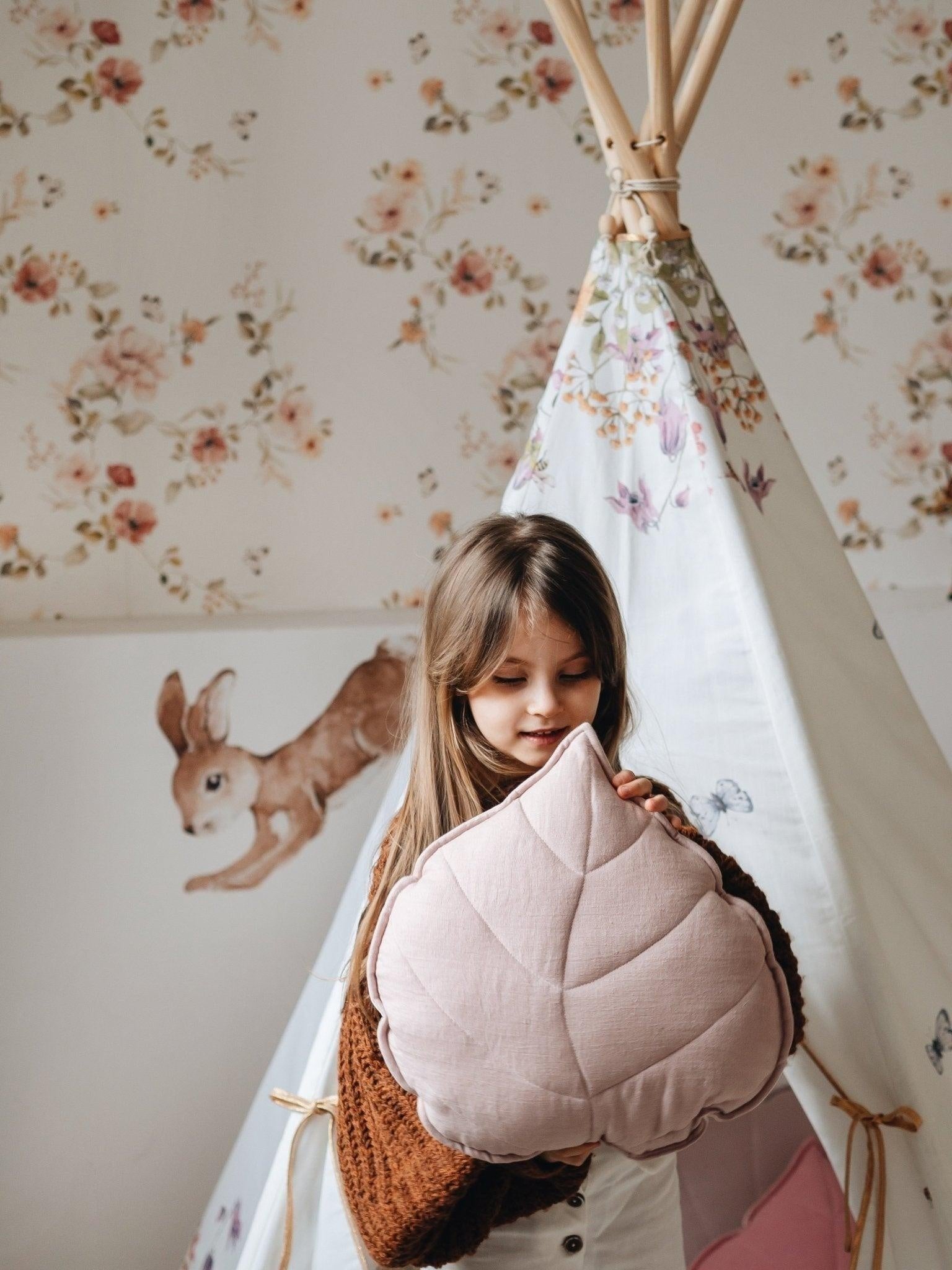 “Powder Pink” Linen Leaf Pillow